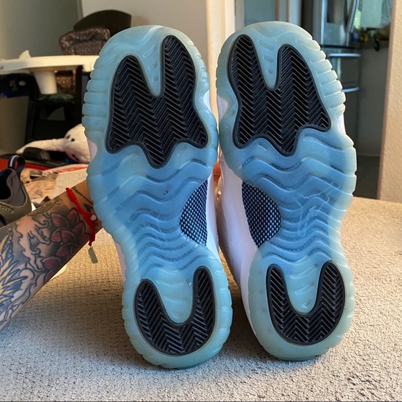 SOLD Retro Jordan Columbia 11 - Picture 7 of 7